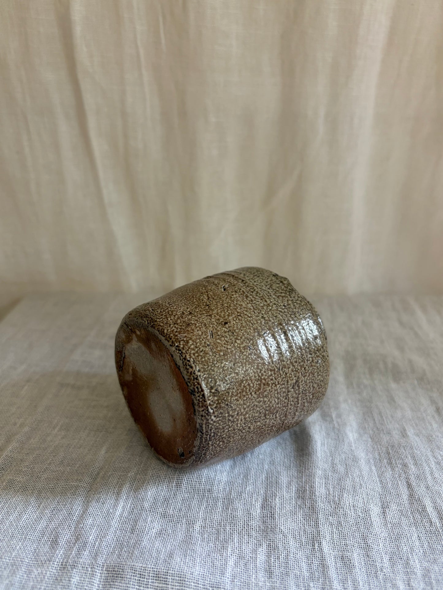 Small Mottled Pot