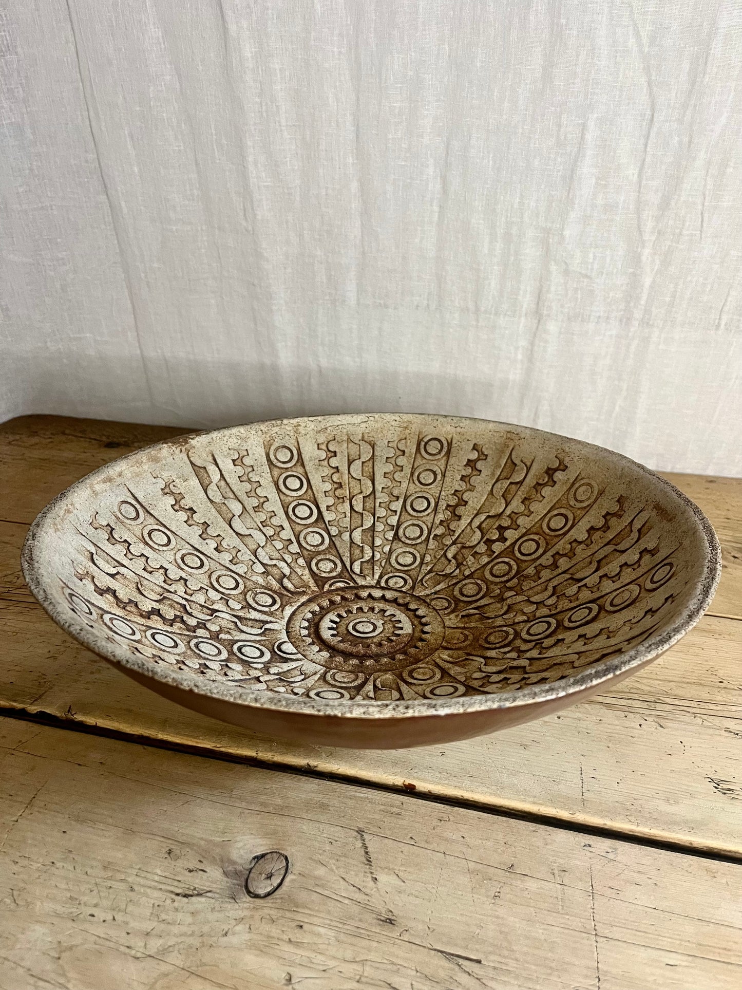 Decorative Brutalist Cream Studio Pottery Bowl. 1970s.