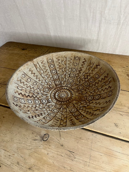 Decorative Brutalist Cream Studio Pottery Bowl. 1970s. 