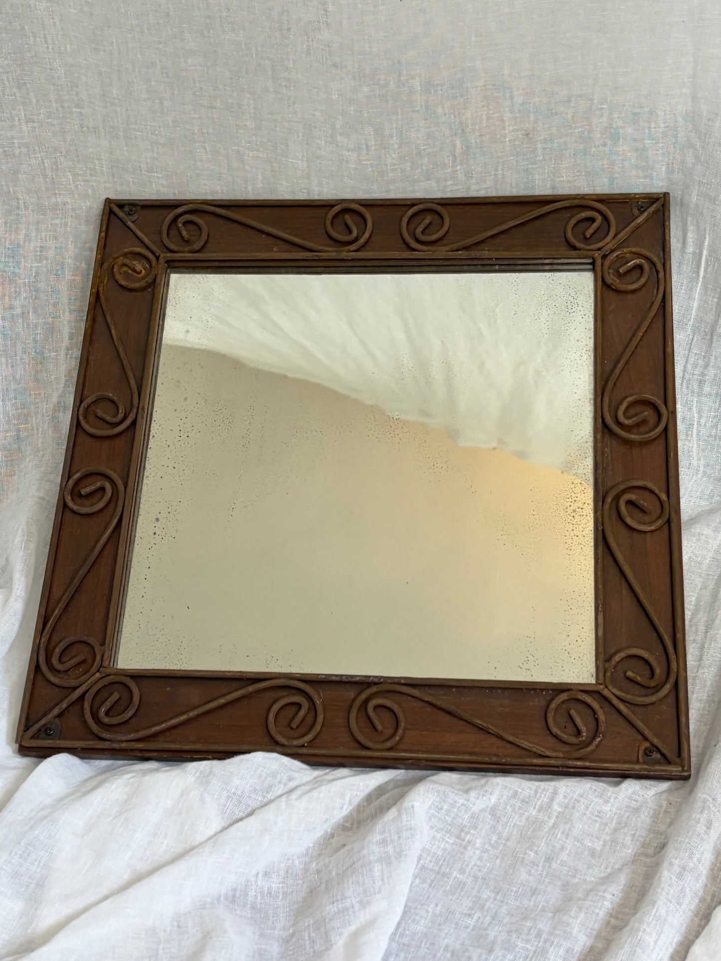 Square Accent Mirrors
