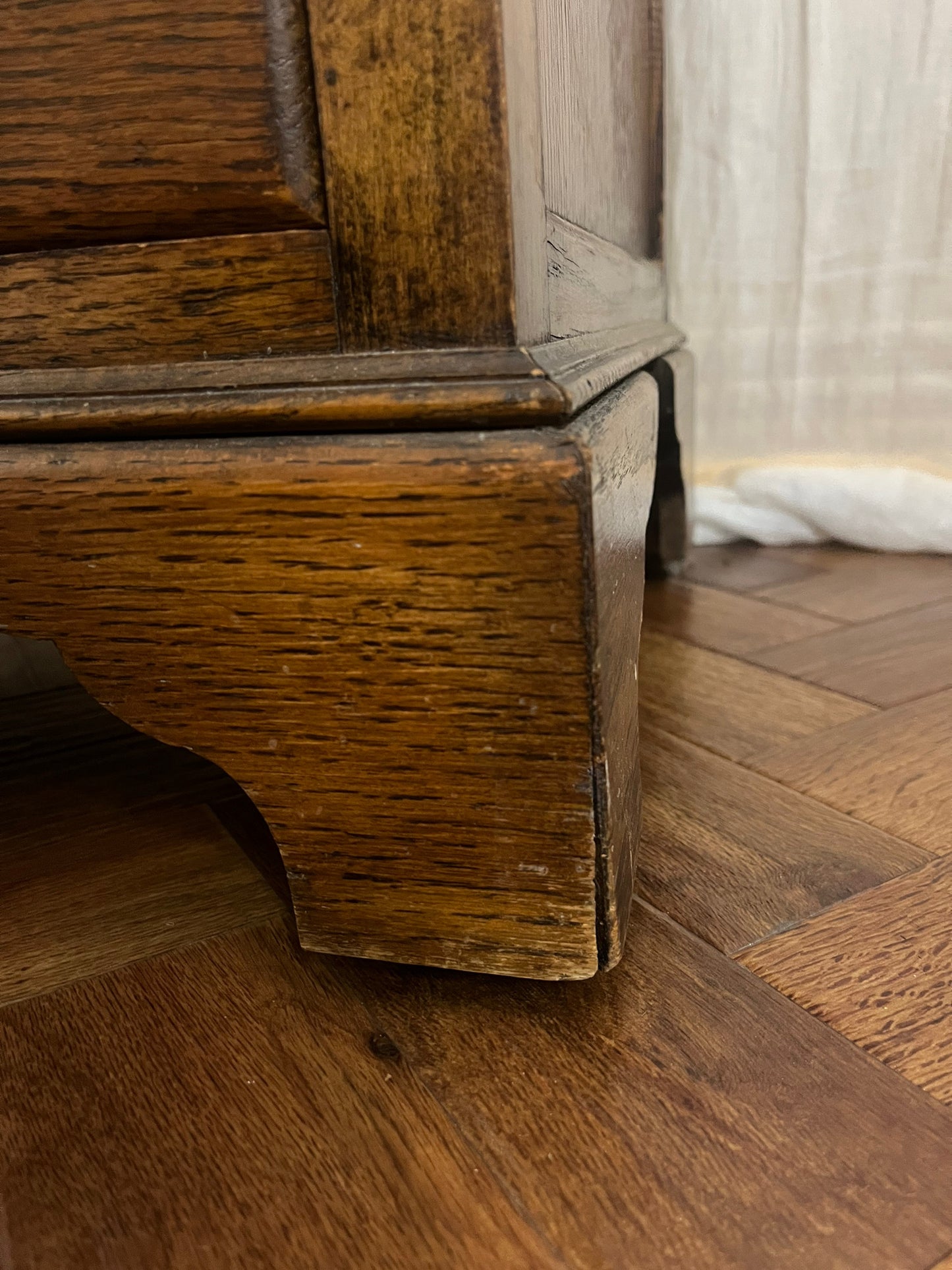 Art Deco Oak Chest Of Drawers