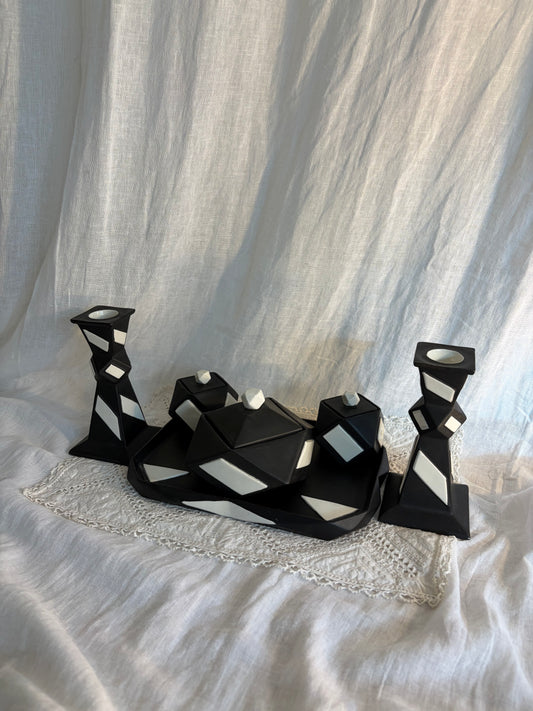 Black And White Ceramic Vanity Set