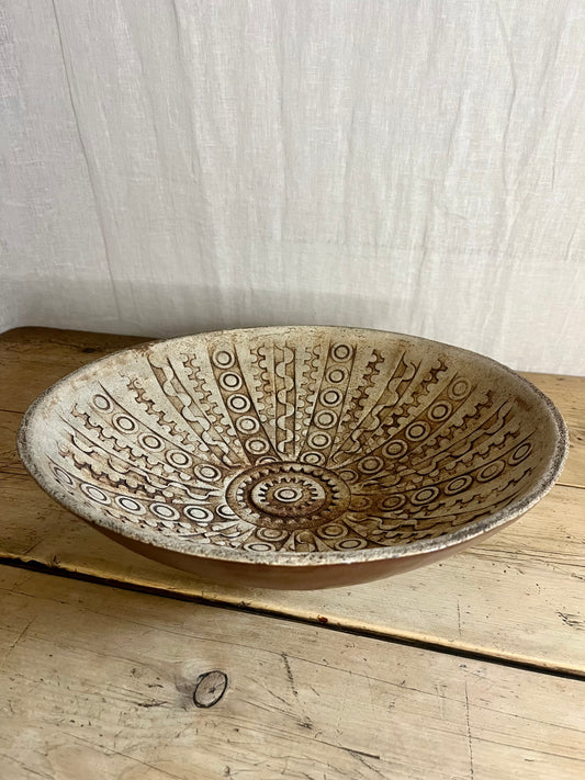 Decorative Brutalist Cream Studio Pottery Bowl. 1970s. 